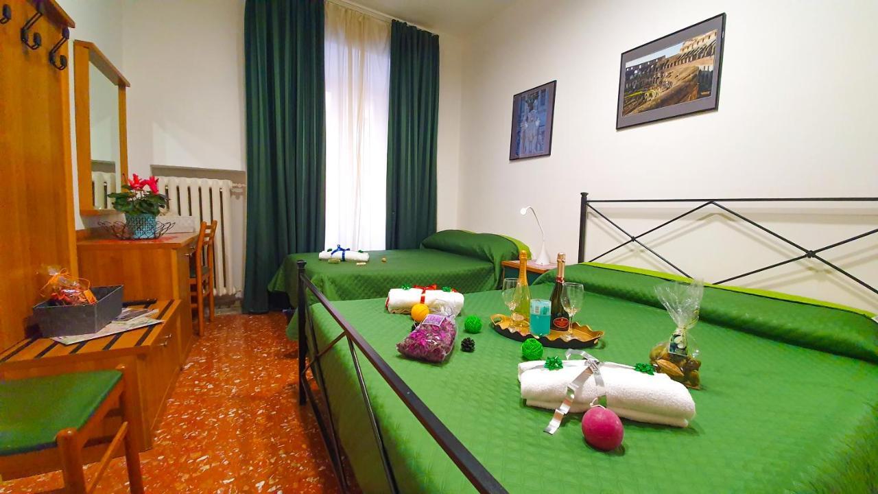 A Casa Simpatia - A Richiesta Parcheggio Gratuito ! Hotel Róma Kültér fotó