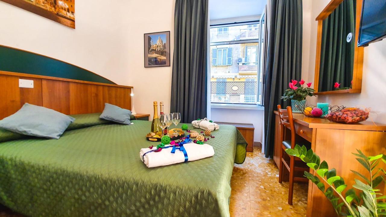 A Casa Simpatia - A Richiesta Parcheggio Gratuito ! Hotel Róma Kültér fotó