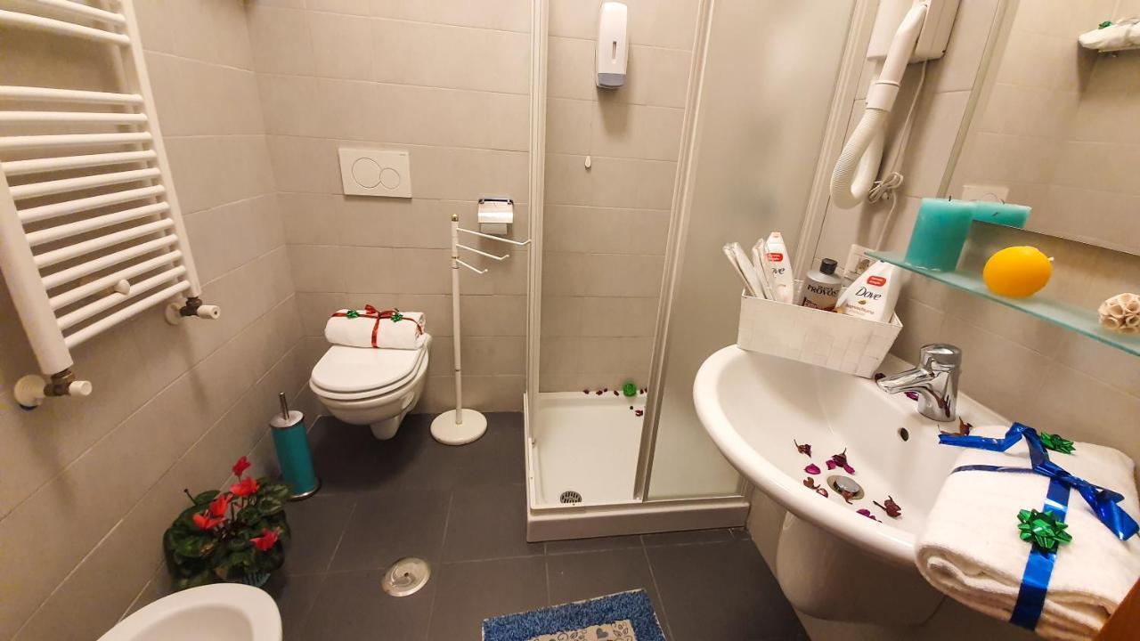 A Casa Simpatia - A Richiesta Parcheggio Gratuito ! Hotel Róma Kültér fotó