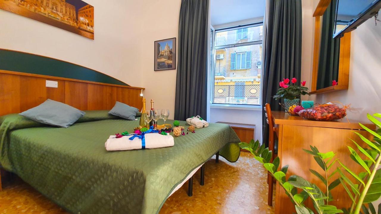 A Casa Simpatia - A Richiesta Parcheggio Gratuito ! Hotel Róma Kültér fotó