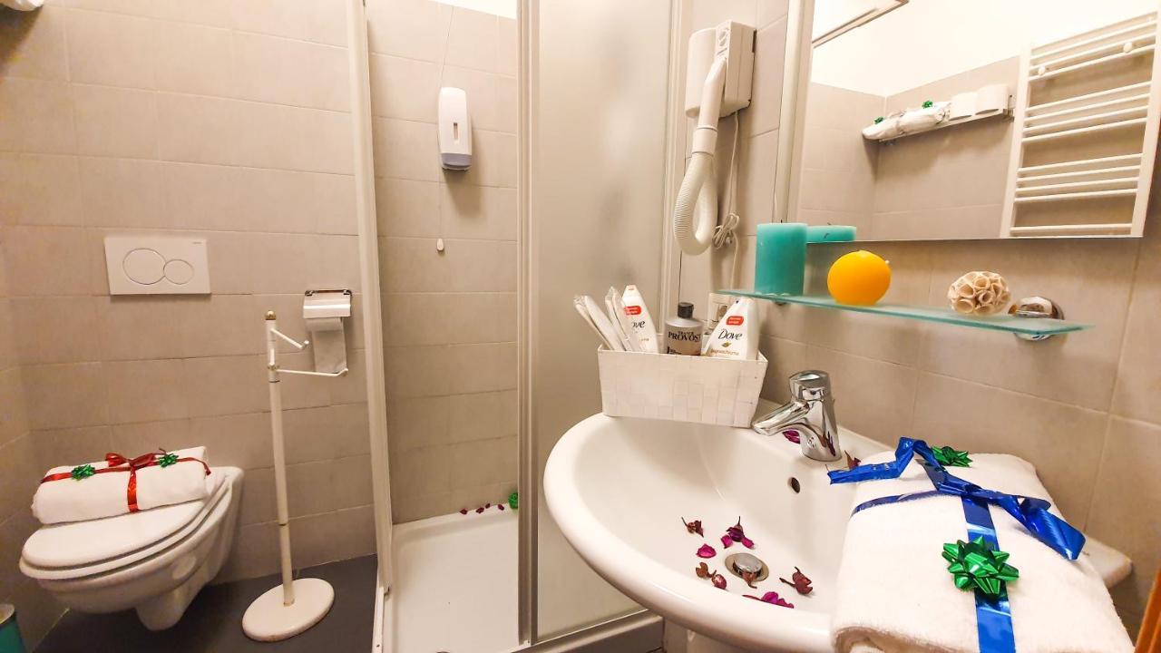 A Casa Simpatia - A Richiesta Parcheggio Gratuito ! Hotel Róma Kültér fotó