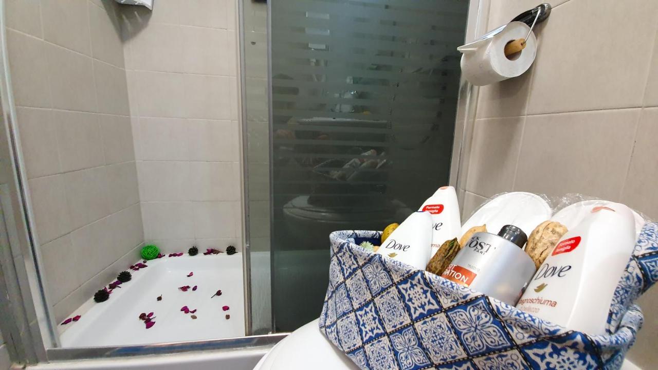 A Casa Simpatia - A Richiesta Parcheggio Gratuito ! Hotel Róma Kültér fotó