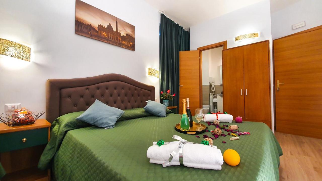 A Casa Simpatia - A Richiesta Parcheggio Gratuito ! Hotel Róma Kültér fotó