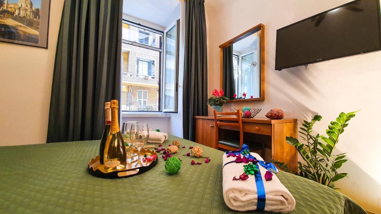 A Casa Simpatia - A Richiesta Parcheggio Gratuito ! Hotel Róma Kültér fotó