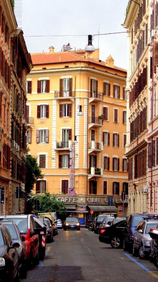 A Casa Simpatia - A Richiesta Parcheggio Gratuito ! Hotel Róma Kültér fotó